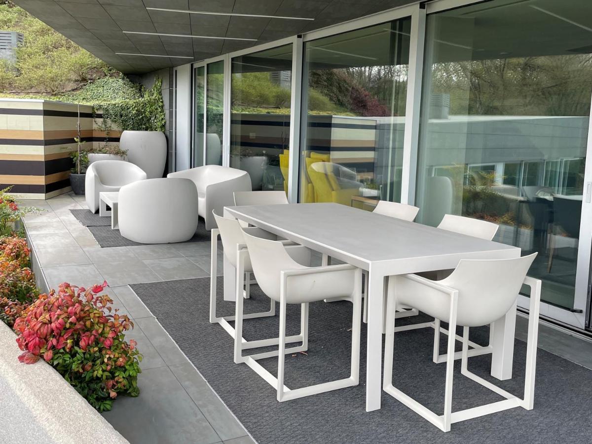 Tres Prismas Exclusive Villa Sarria Kültér fotó