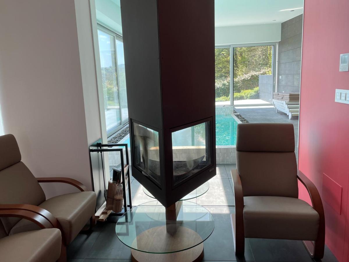 Tres Prismas Exclusive Villa Sarria Kültér fotó