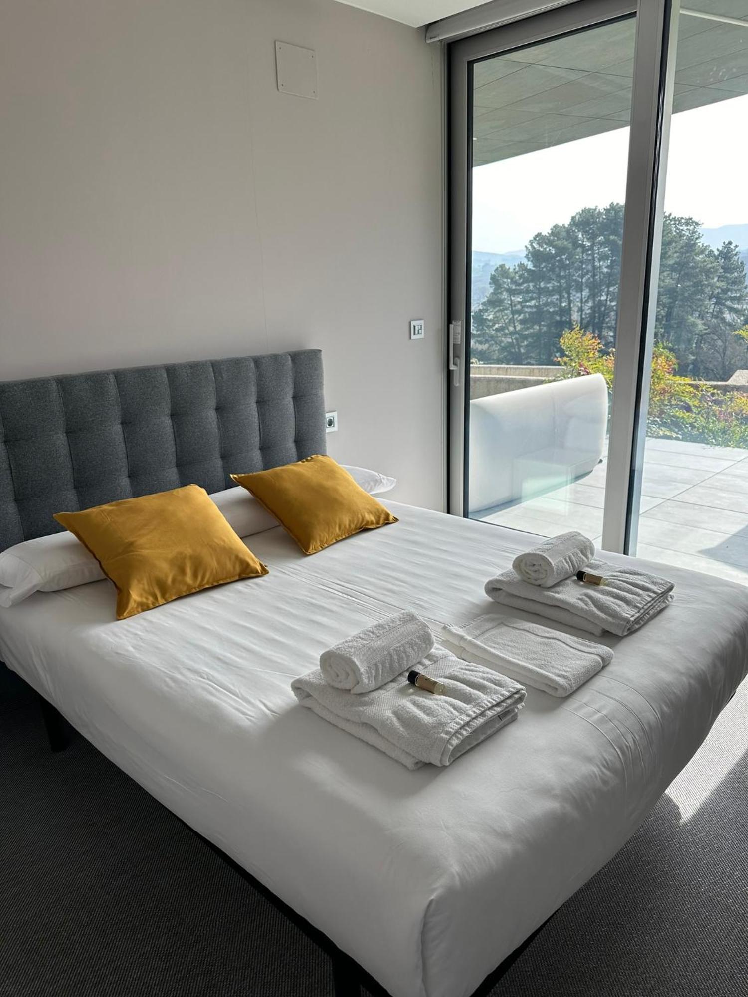 Tres Prismas Exclusive Villa Sarria Kültér fotó