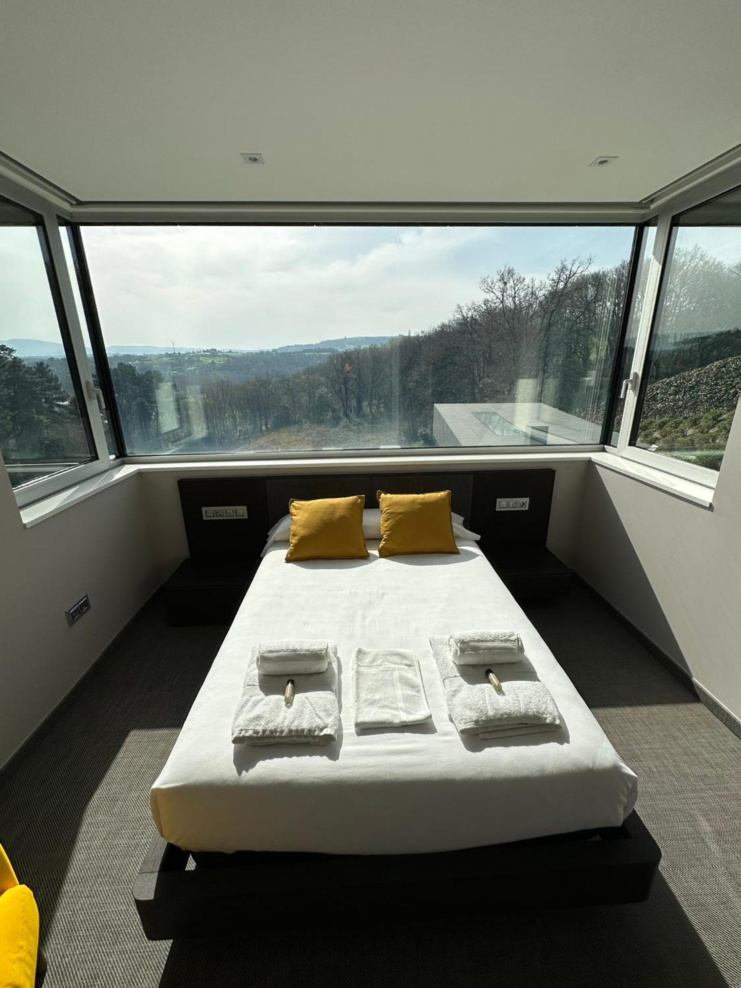 Tres Prismas Exclusive Villa Sarria Kültér fotó