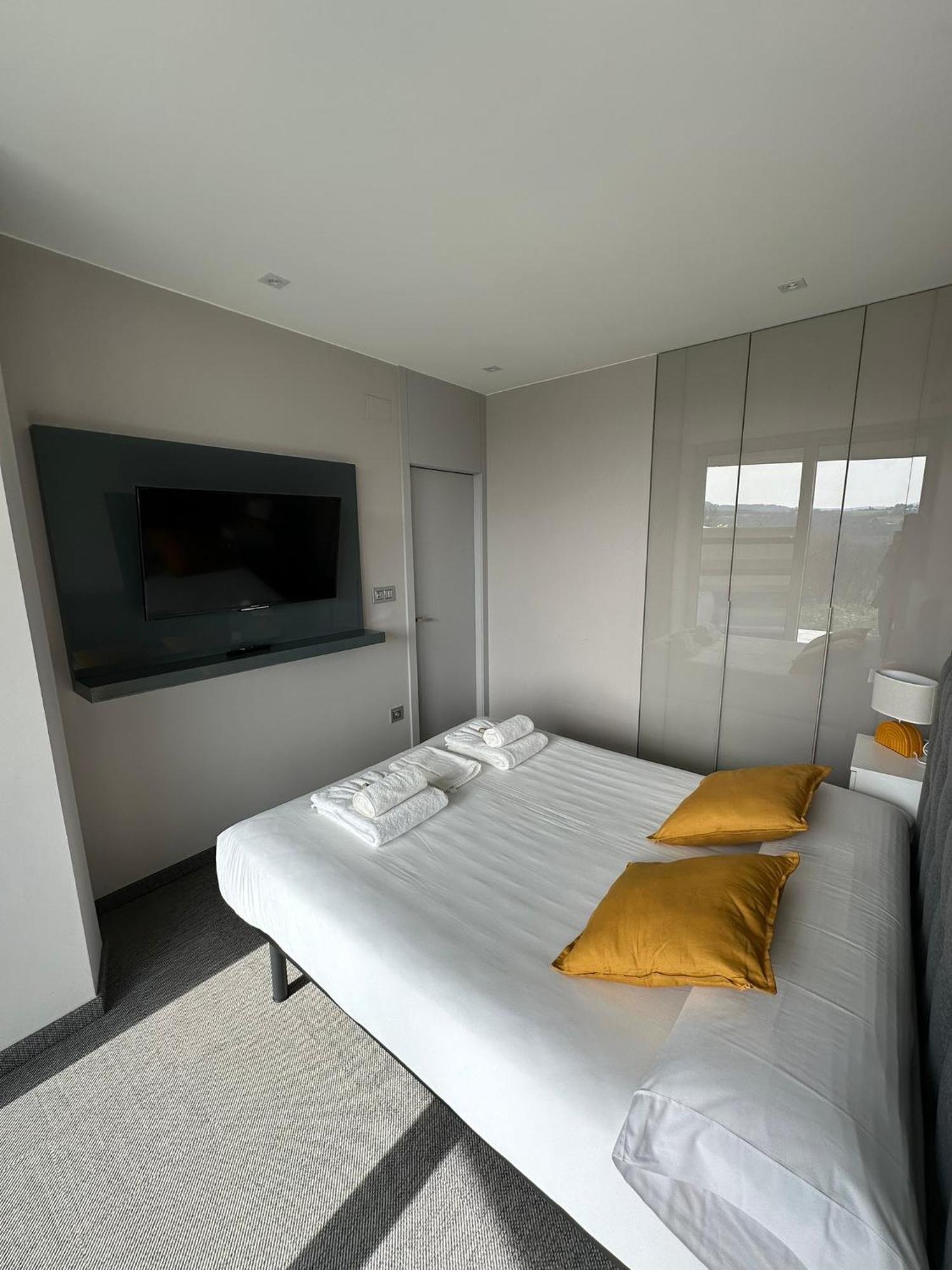 Tres Prismas Exclusive Villa Sarria Kültér fotó