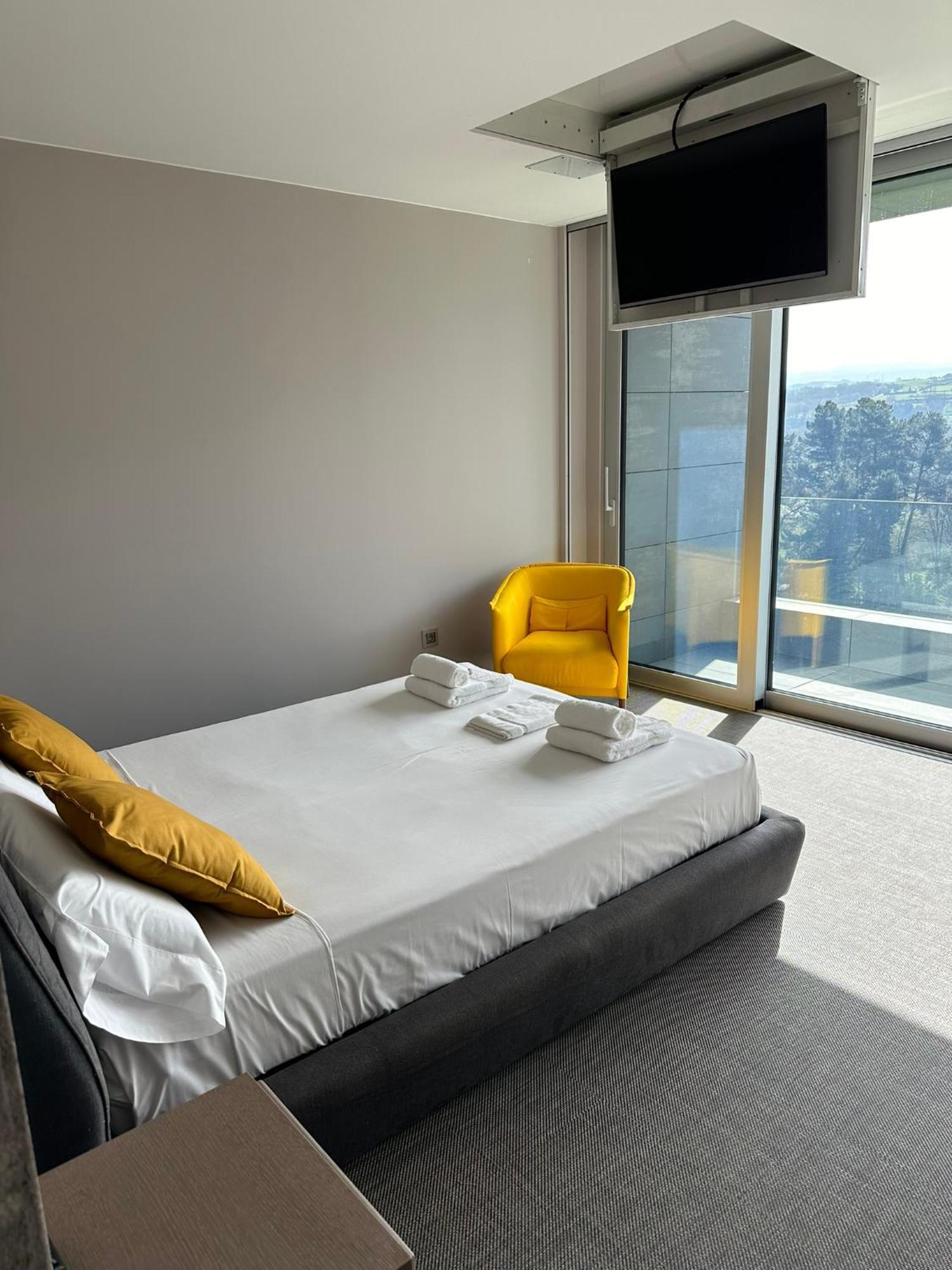 Tres Prismas Exclusive Villa Sarria Kültér fotó