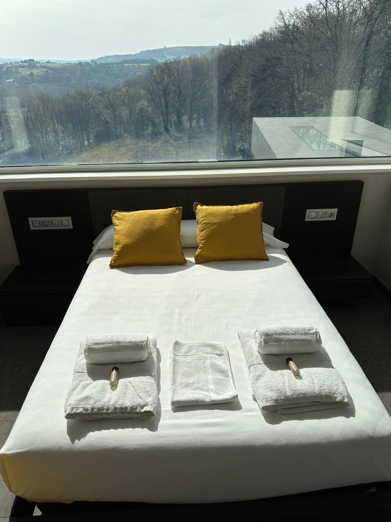 Tres Prismas Exclusive Villa Sarria Kültér fotó